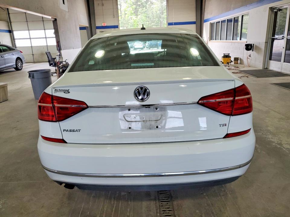 2016 Volkswagen Passat s