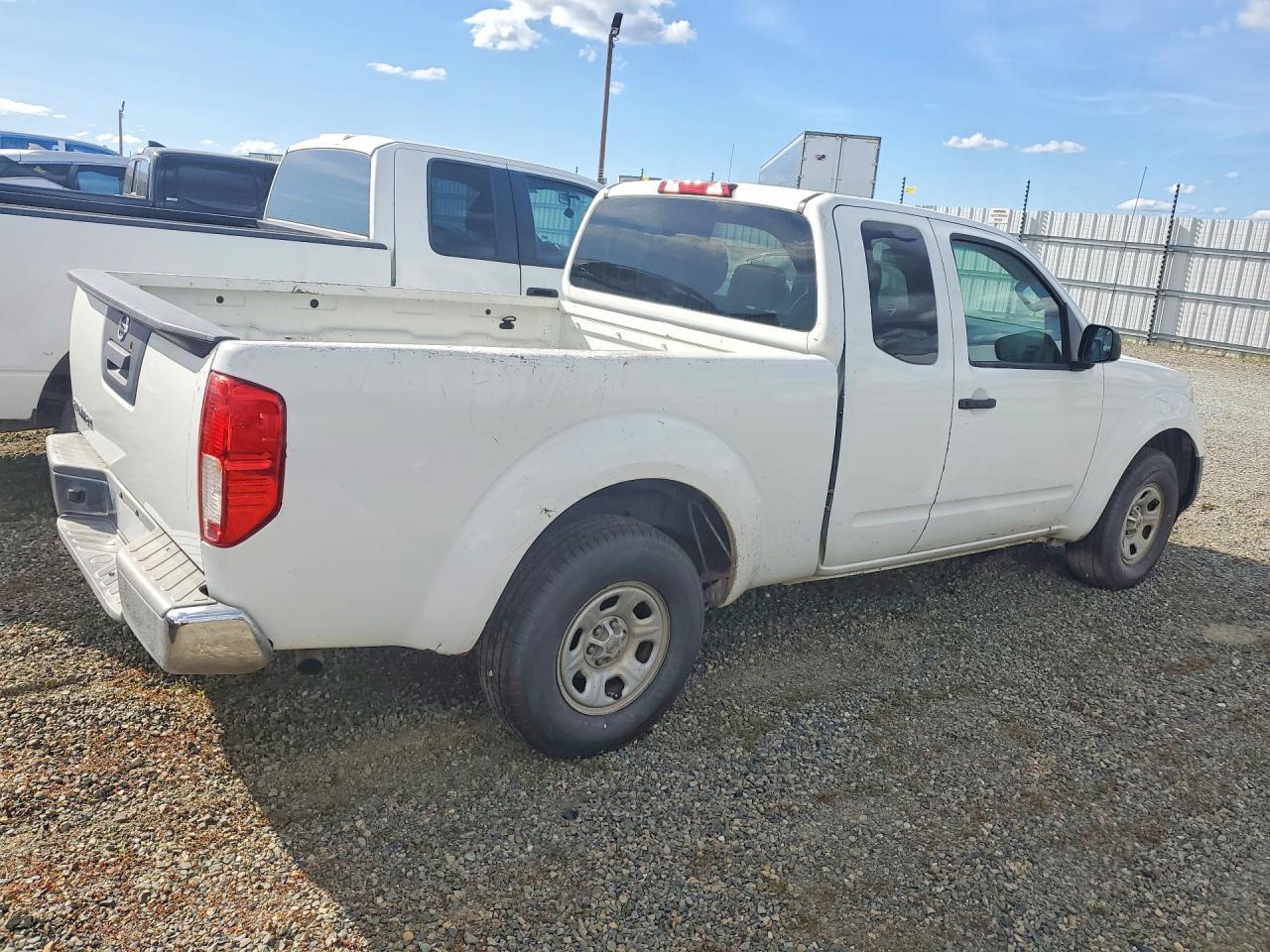 2015 Nissan Frontier S