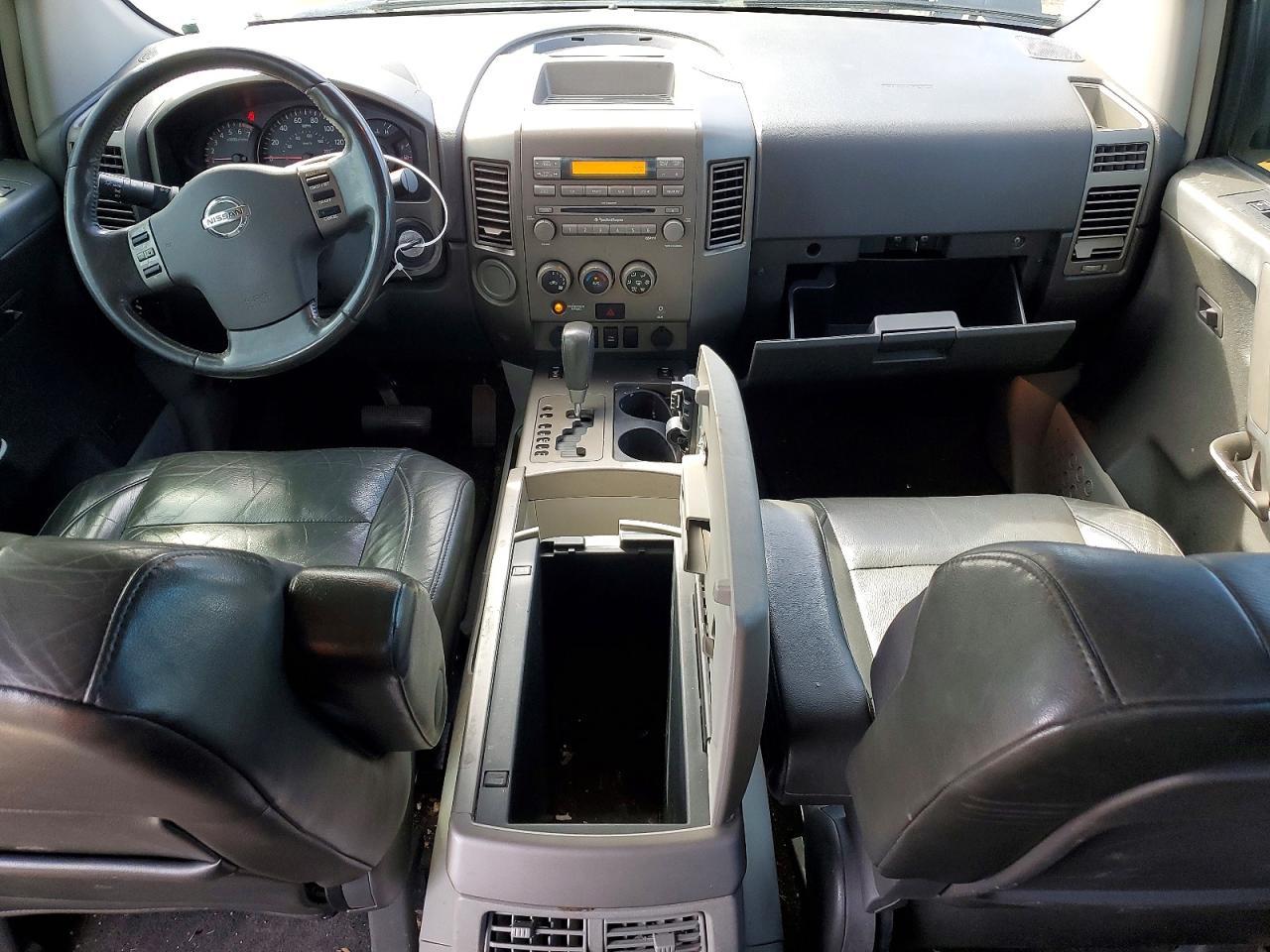 2004 Nissan Titan XE