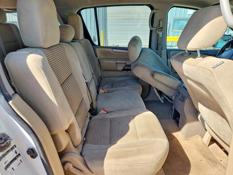 2014 Nissan Armada sv