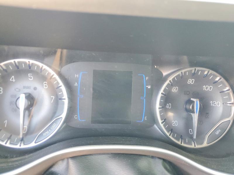 2020 Chrysler Voyager lxi