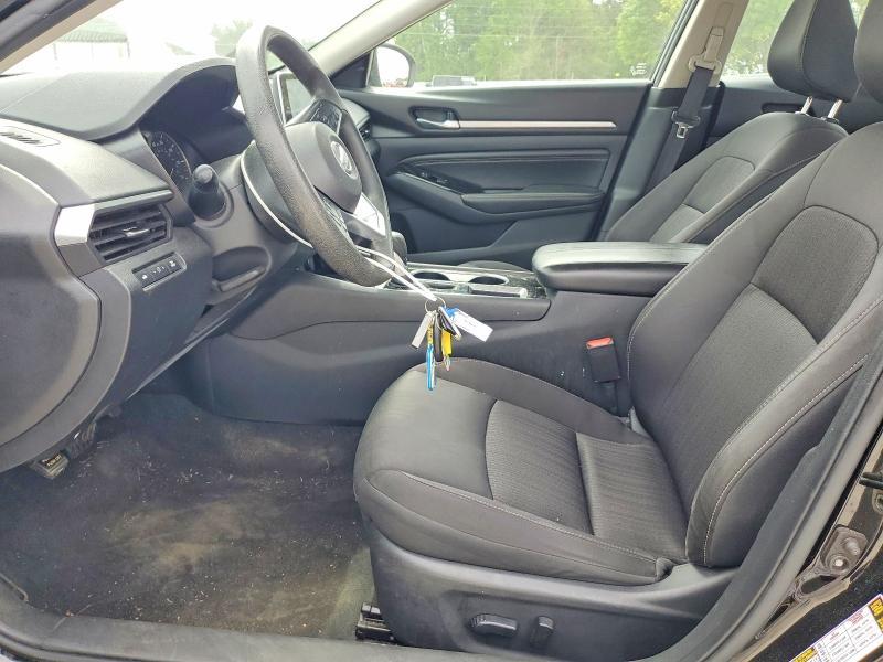 2021 Nissan Altima sv