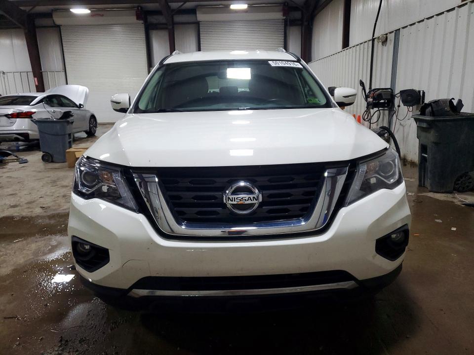 2019 Nissan Pathfinder sv