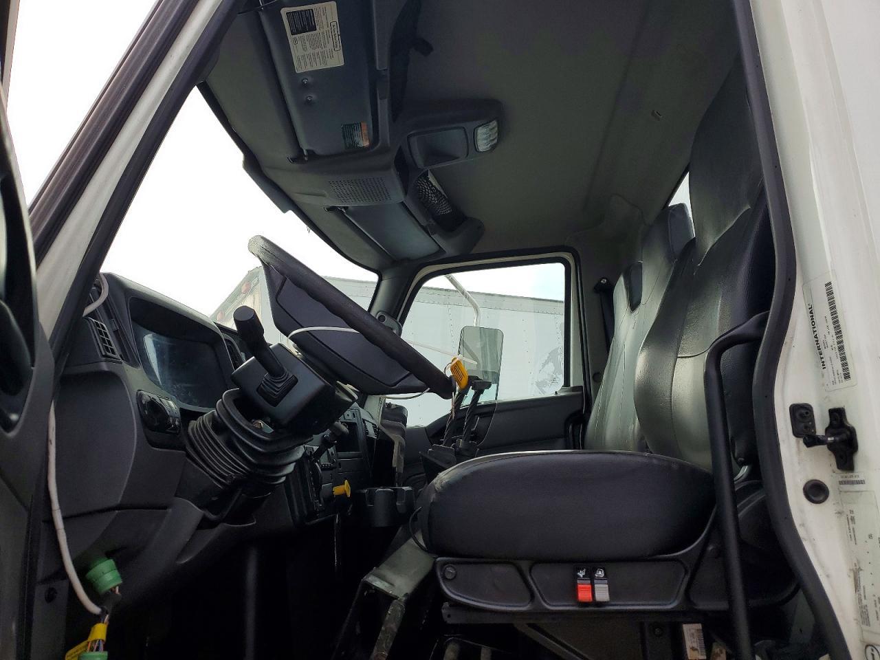 2020 International MV607-Semi Truck