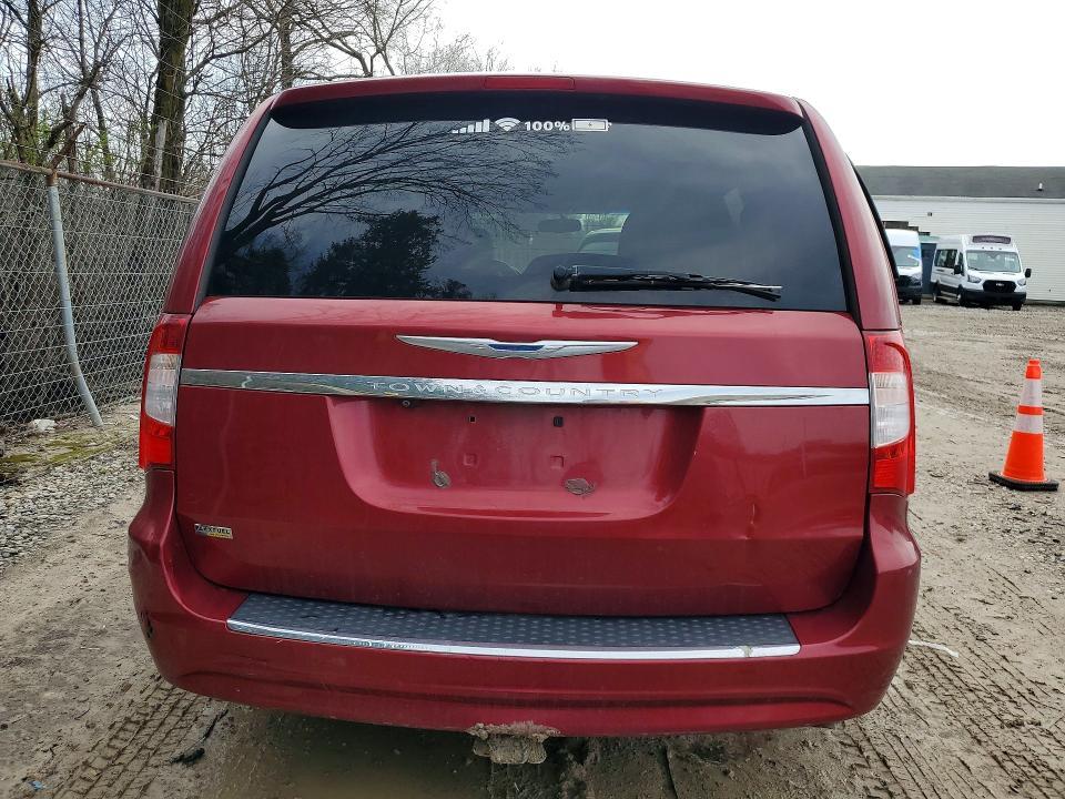 2014 Chrysler Town & Country Touring