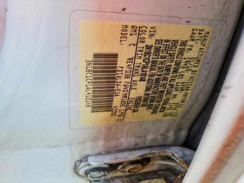 2010 Nissan Versa 1.8 s