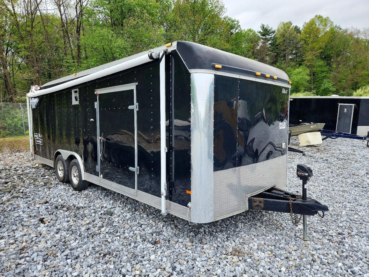 2004 Other Enclosed Trailer