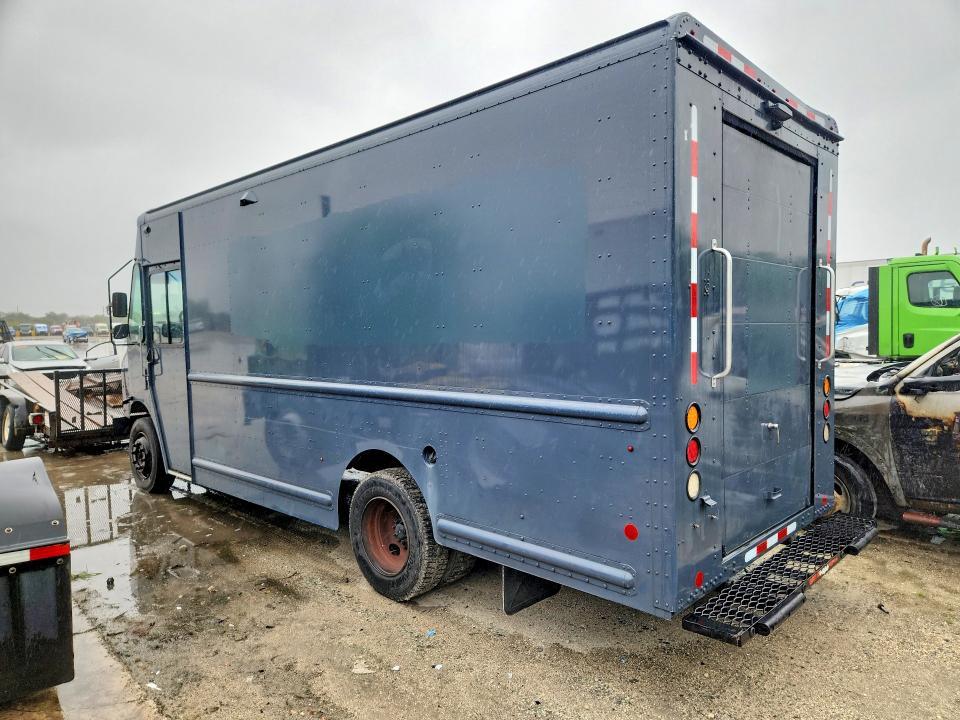 2020 Freightliner MT45G Delivery Truck