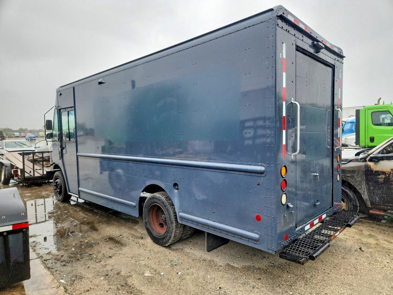 2020 Freightliner MT45G Delivery Truck