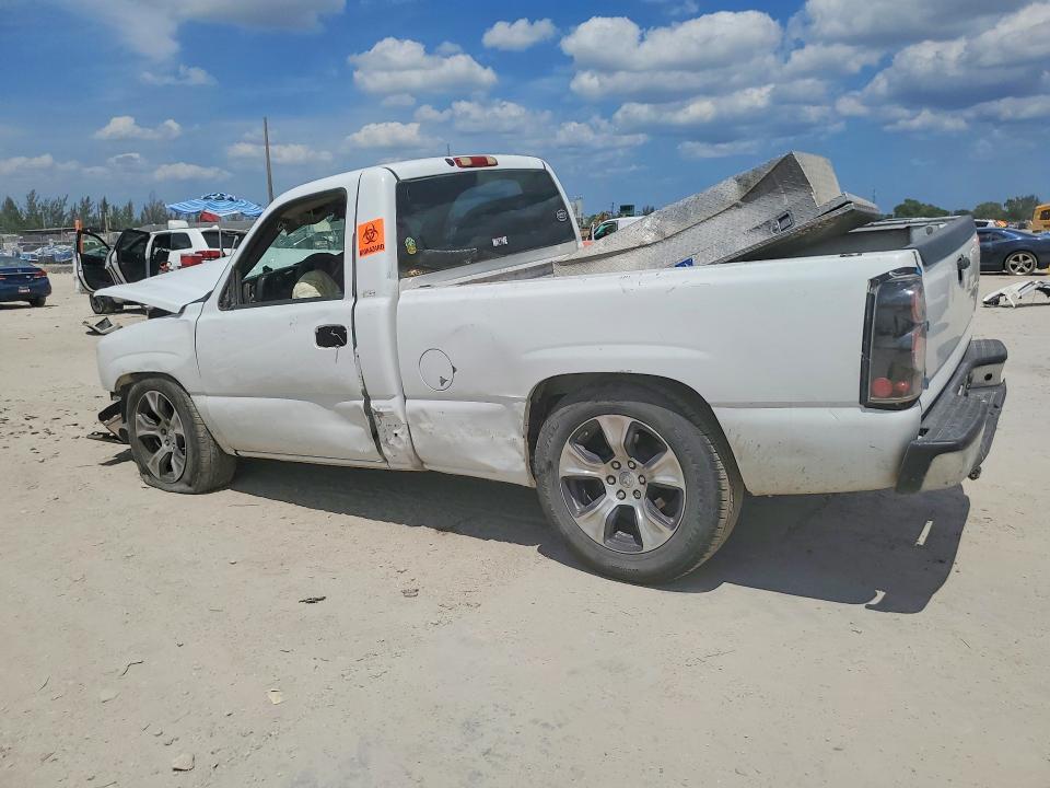 2003 Chevrolet Silverado C1500