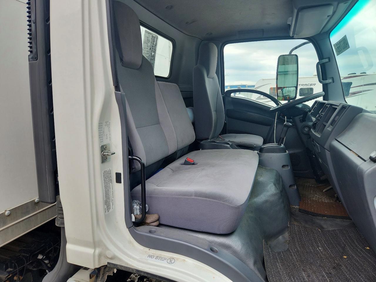 2021 Isuzu NPR HD BOX Truck