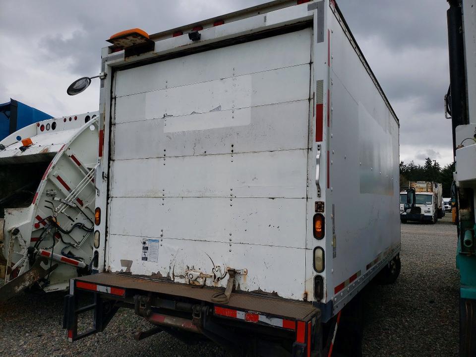 2001 Isuzu NPR BOX Truck