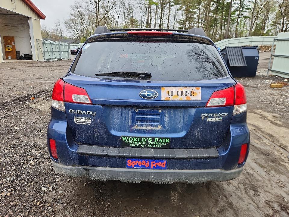 2010 Subaru Outback 2.5i Premium