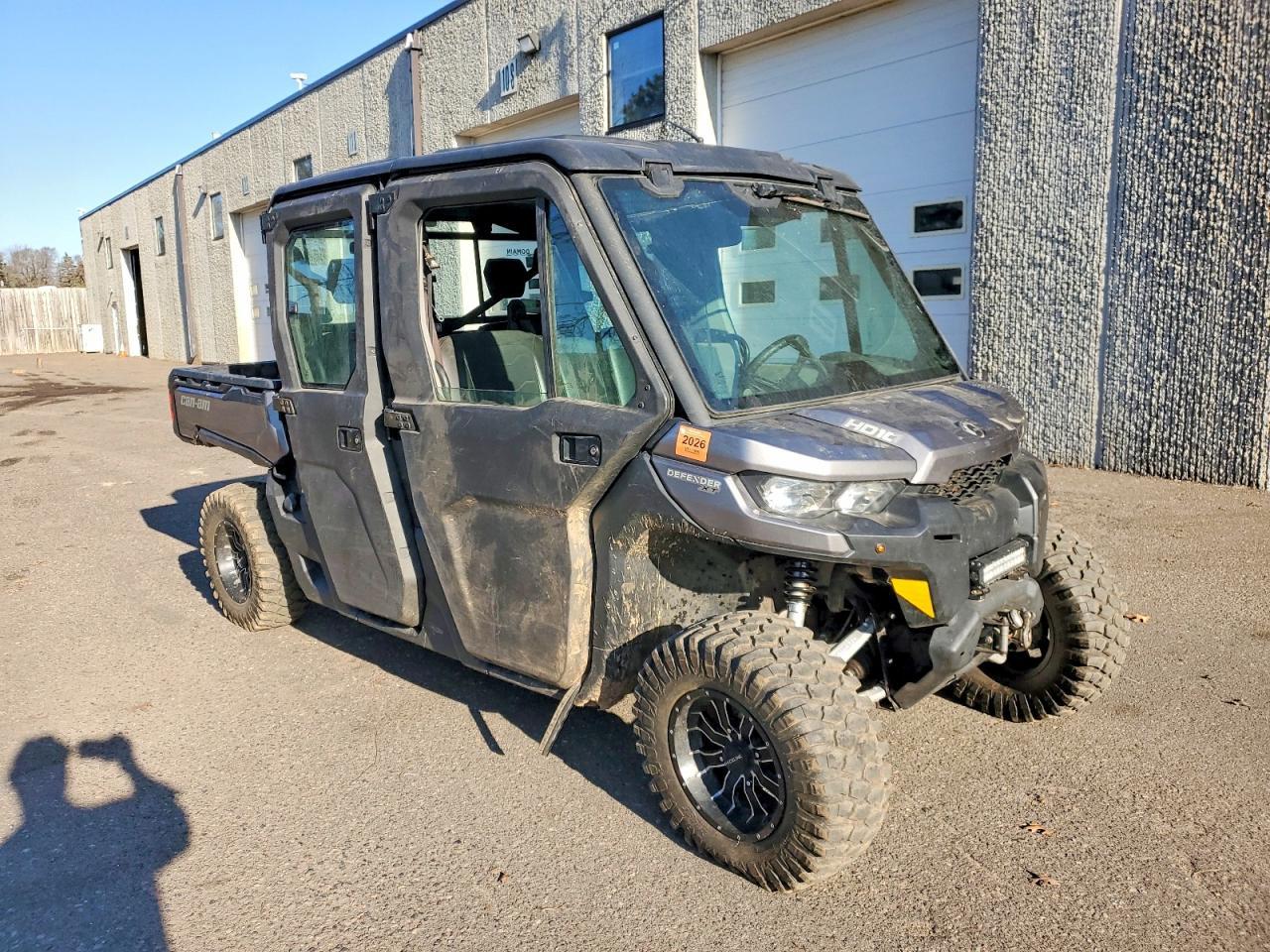 2018 Can-Am Defender Max XT HD10