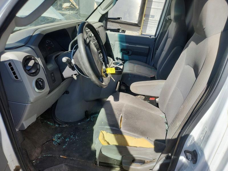 2015 Ford E350 BOX Truck