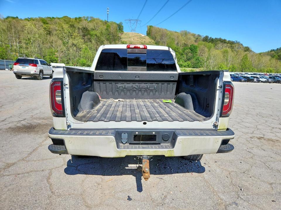 2018 GMC Sierra K1500 Denali