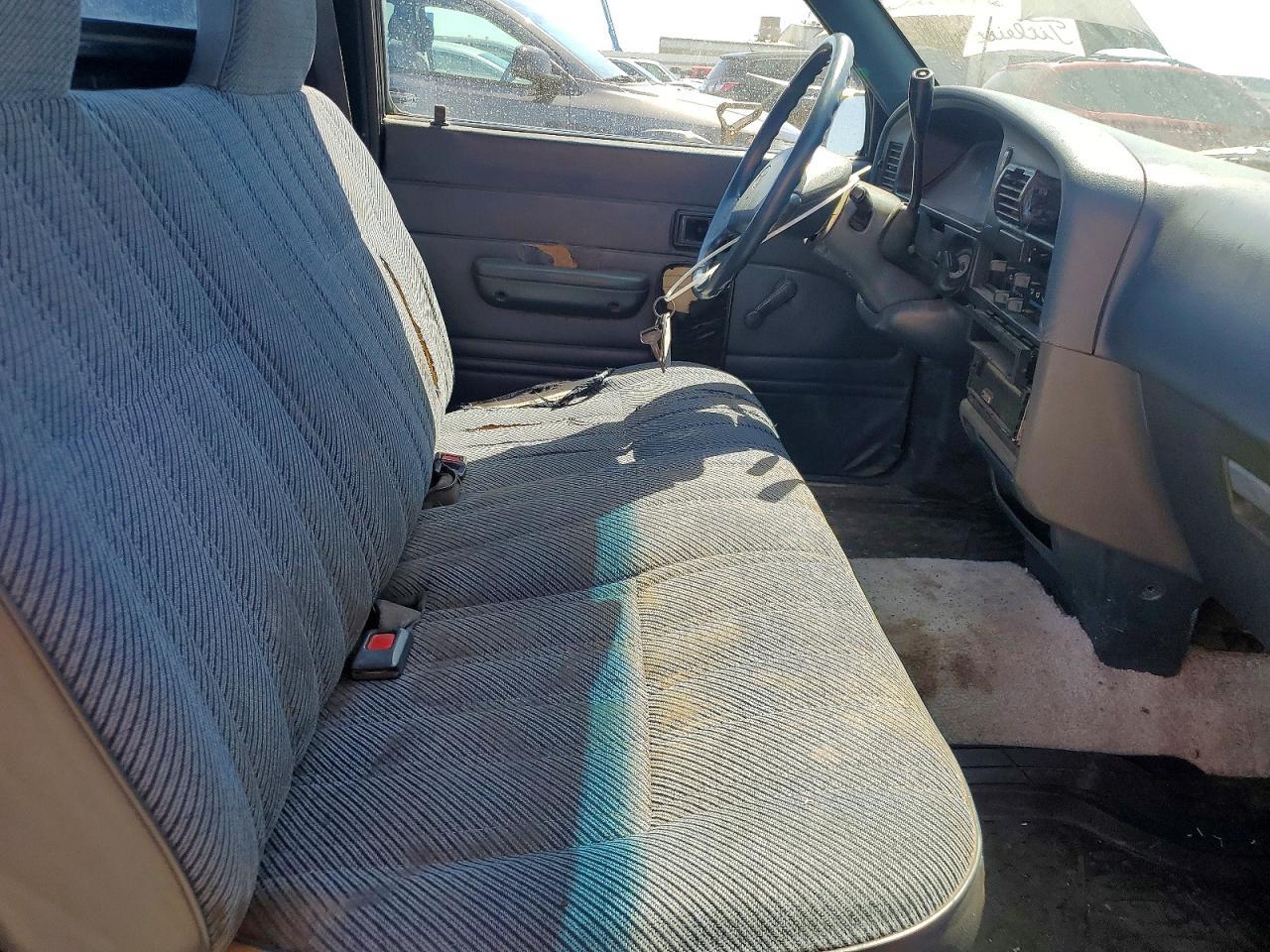 1993 Toyota Pickup Deluxe