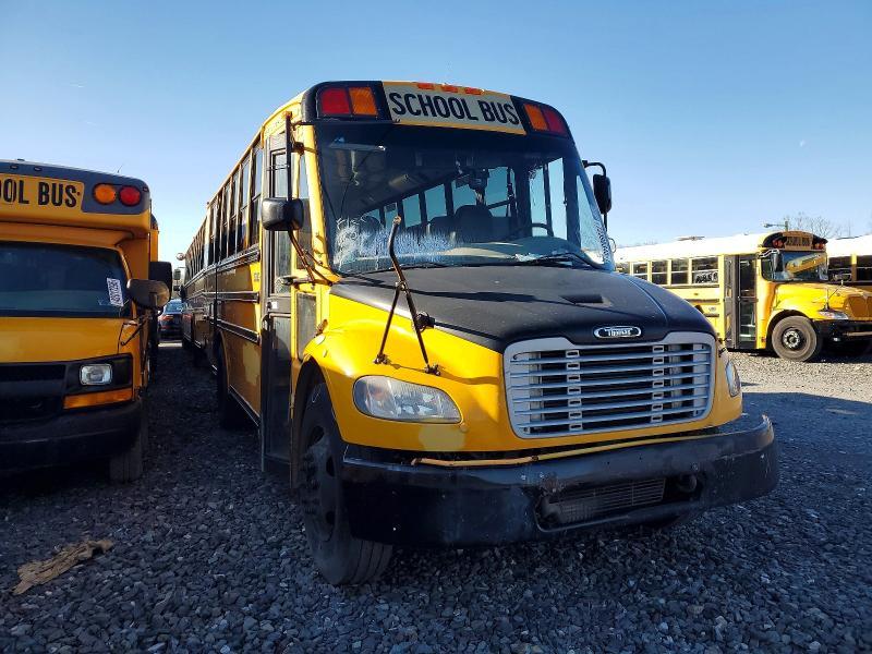 2012 Freigliner 2012 Thomas SAF-T-LINER C2-School Bus