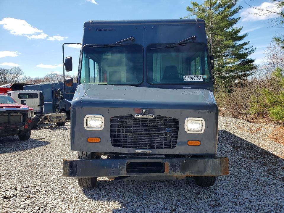 2021 Freigliner 2021 Freightliner MT45G Delivery Truck