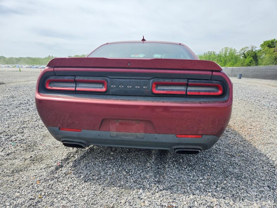 2017 Dodge Challenger r