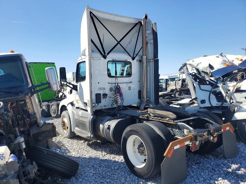 2018 Peterbilt 579 Semi Truck