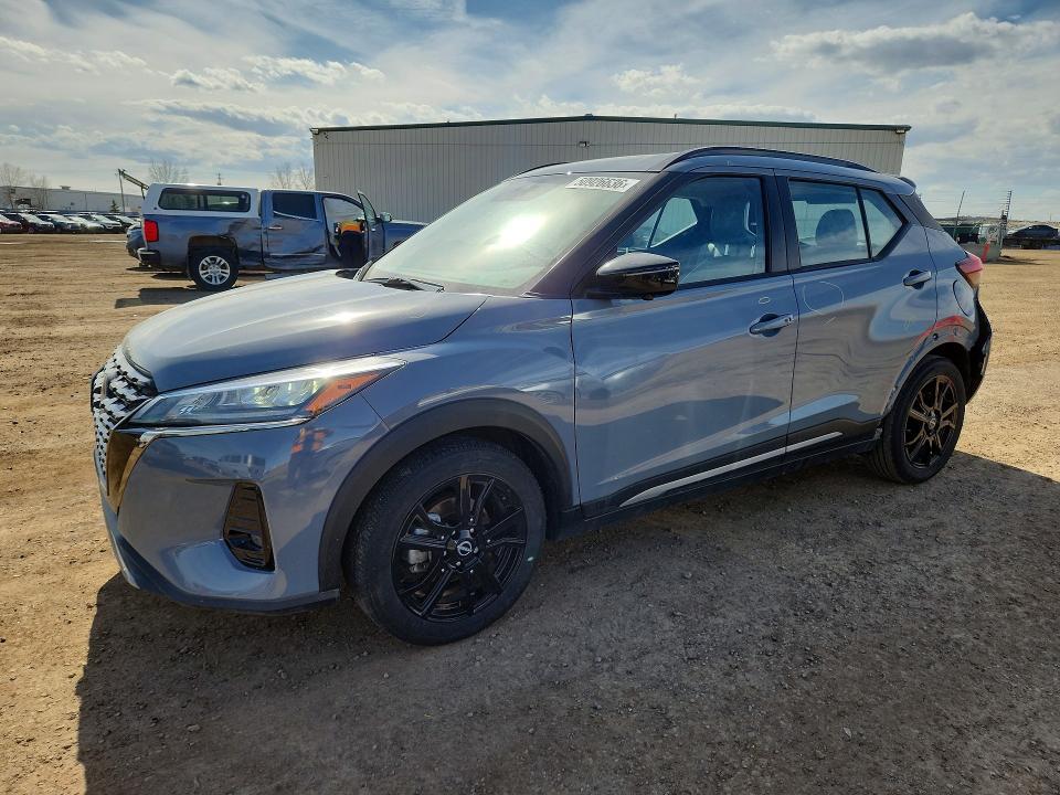 2023 Nissan Kicks sr