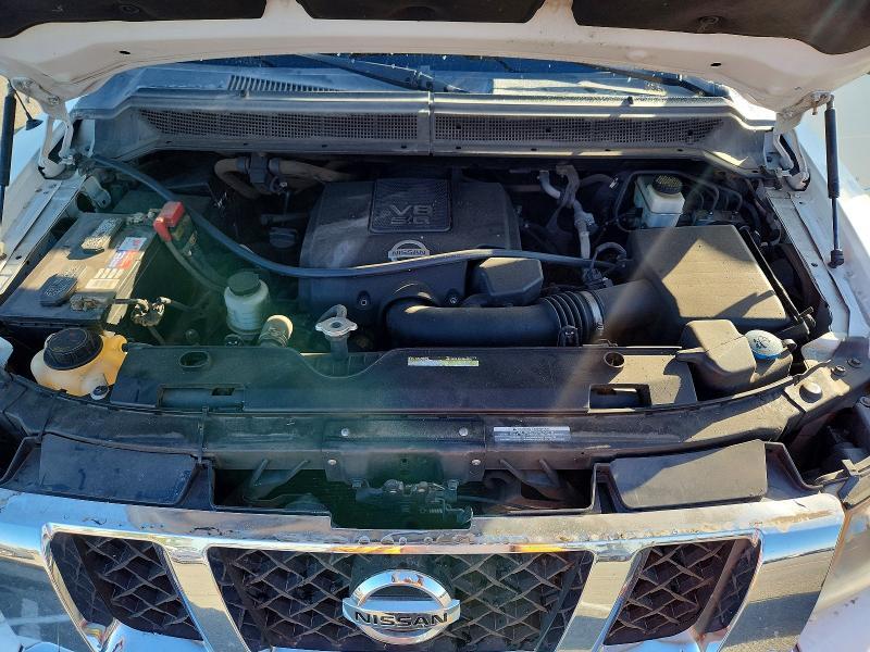 2013 Nissan Titan SV