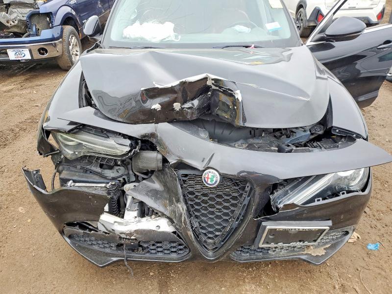 2020 Alfa Romeo Stelvio ti