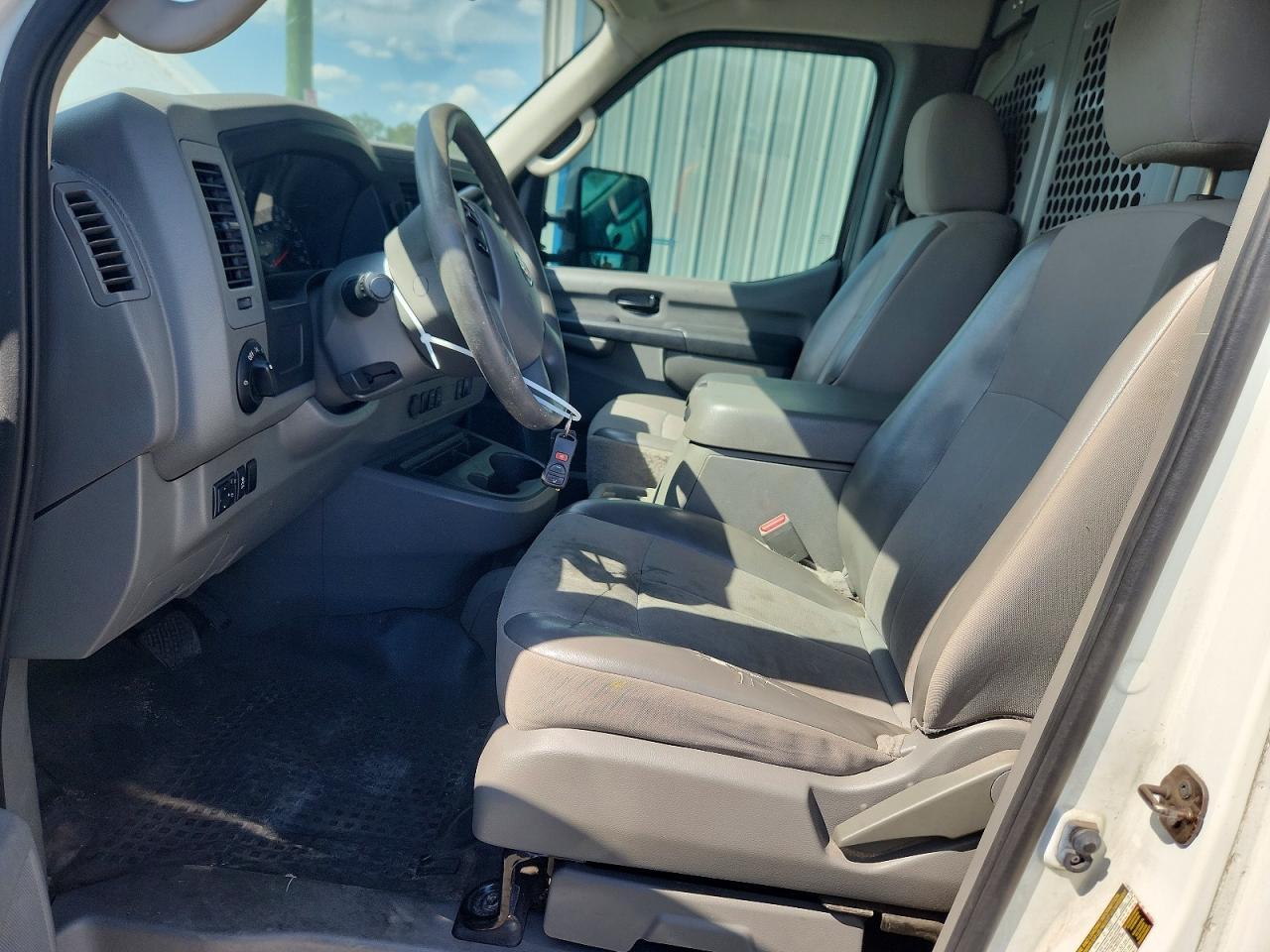 2015 Nissan NV 3500 HD SV