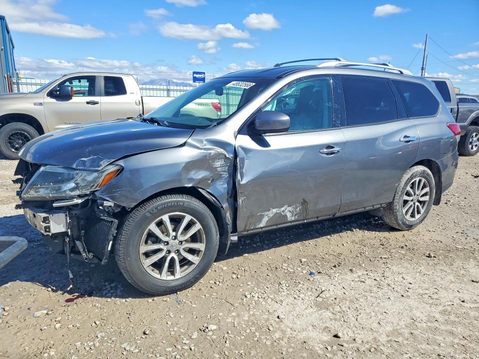 2015 Nissan Pathfinder sv