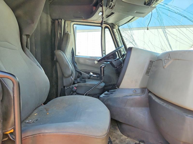 2014 International Prostar Semi Truck