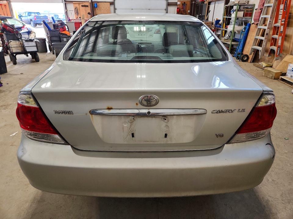 2002 Toyota Camry le V6