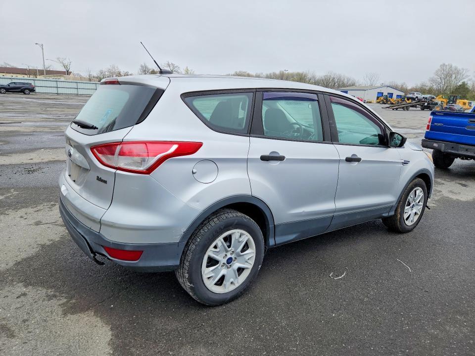 2016 Ford Escape s