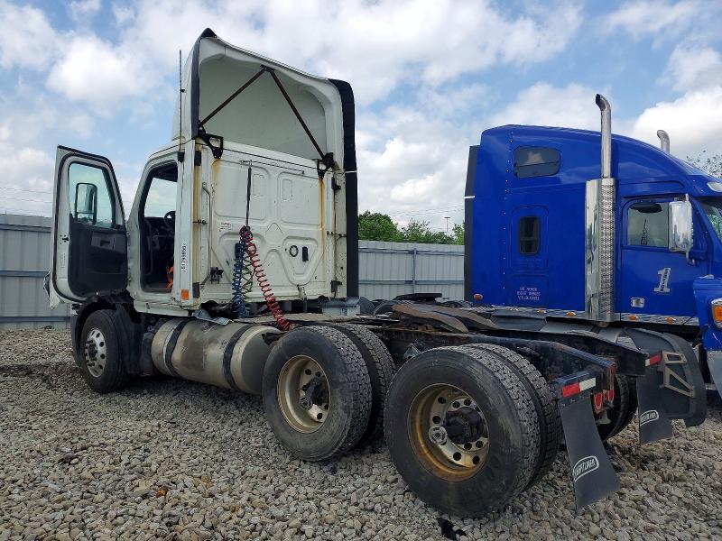 2022 Freigliner Cascadia 126