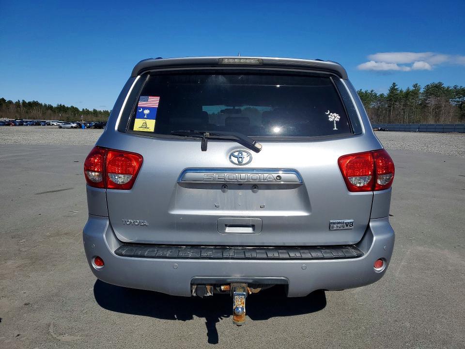 2010 Toyota Sequoia Platinum