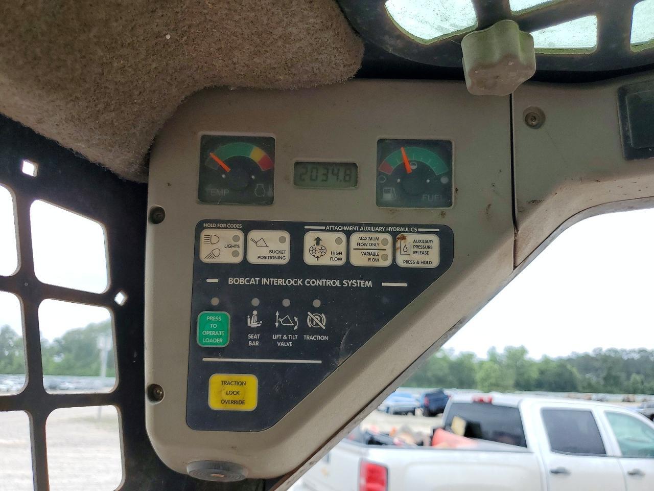 2004 Bobcat Skid