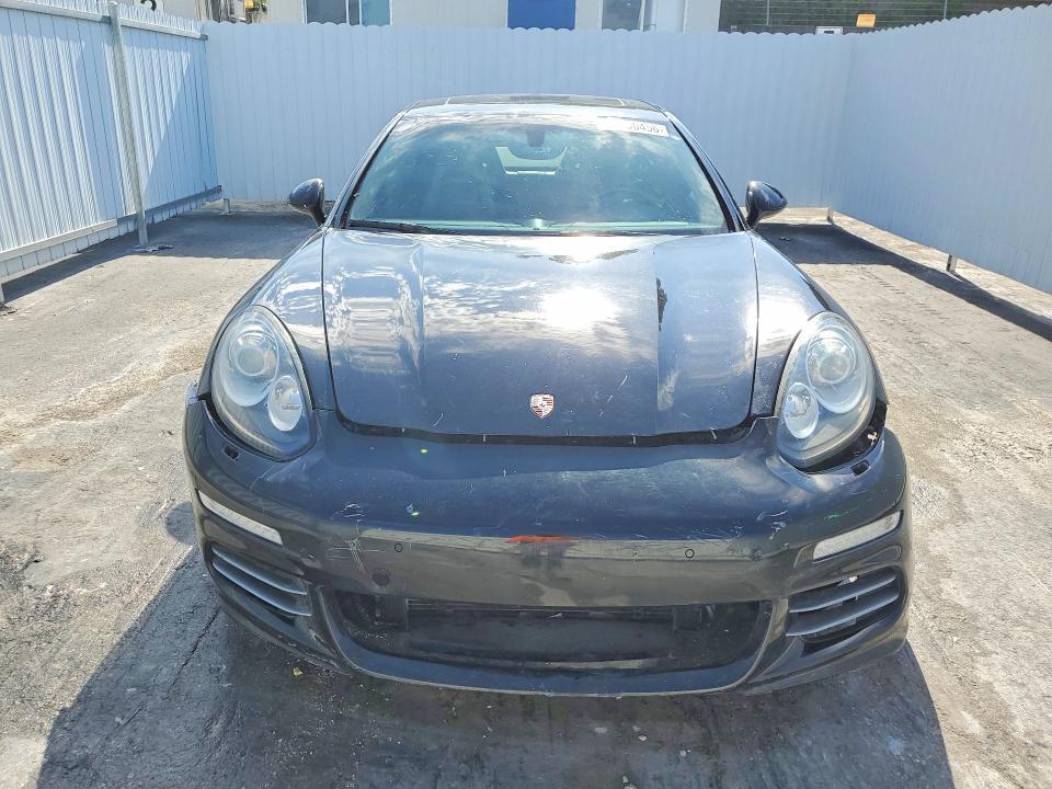 2016 Porsche Panamera s