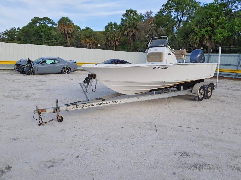 2020 Sportsmen 2020 Sportsman Masters 227 Bay Boat-Boat