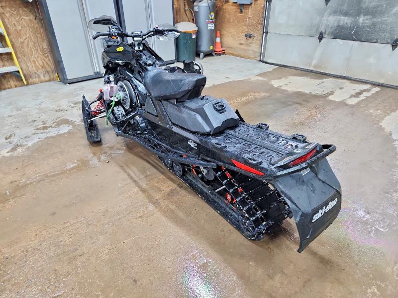 2021 Skidoo Doo Renegade xrs