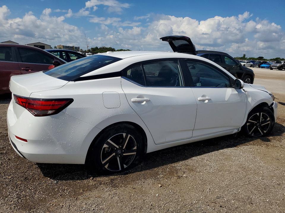 2025 Nissan Sentra sv