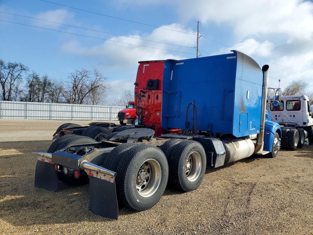 2008 Peterbilt 386 Semi Truck