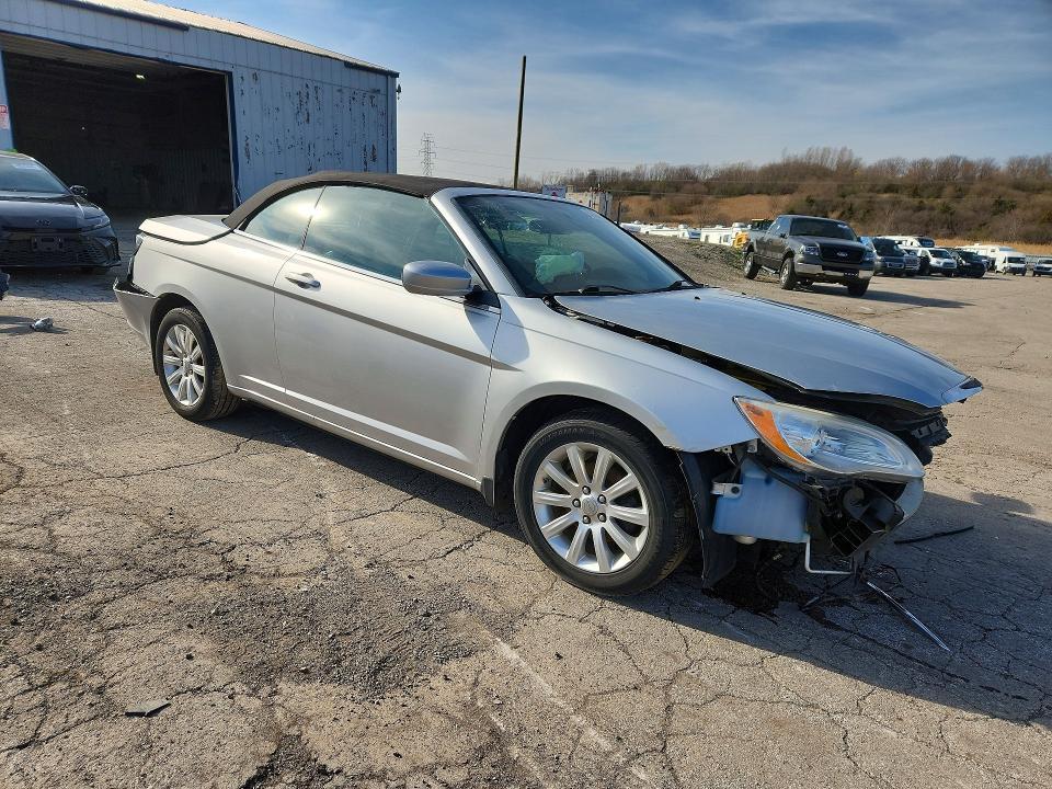 2011 Chrysler 200 Touring
