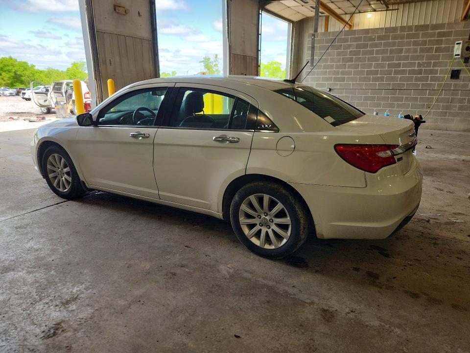 2013 Chrysler 200 Limited