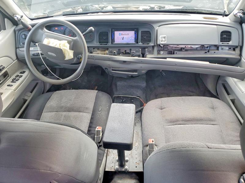 2004 Ford Crown Victoria Police Interceptor