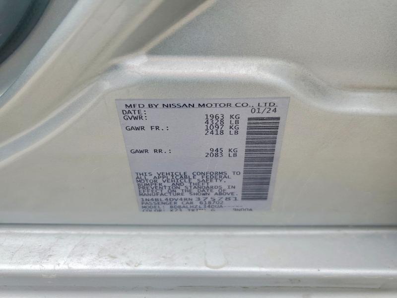 2024 Nissan Altima sv