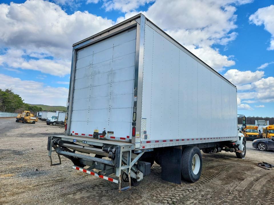 2018 International 4300 BOX Truck