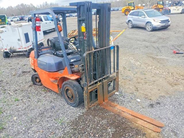 2000 Toyota NA-20 Fork