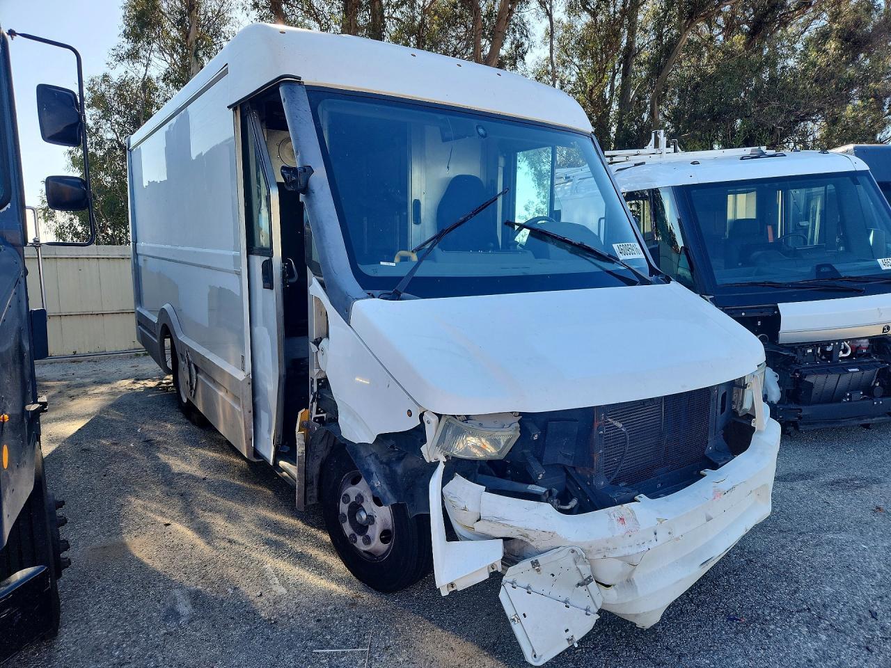 2016 Isuzu NPR Delivery Van