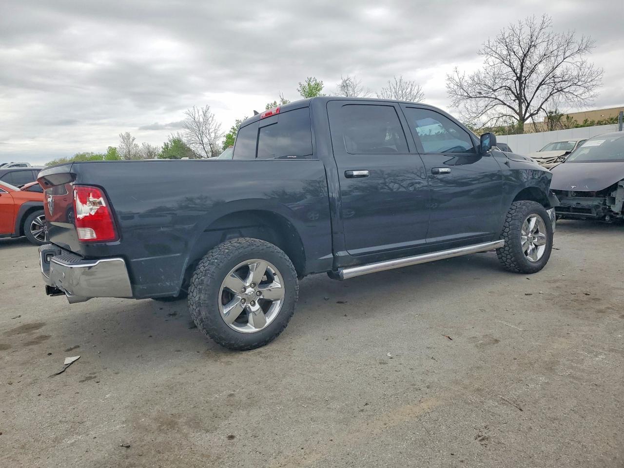 2017 Dodge RAM 1500 SLT
