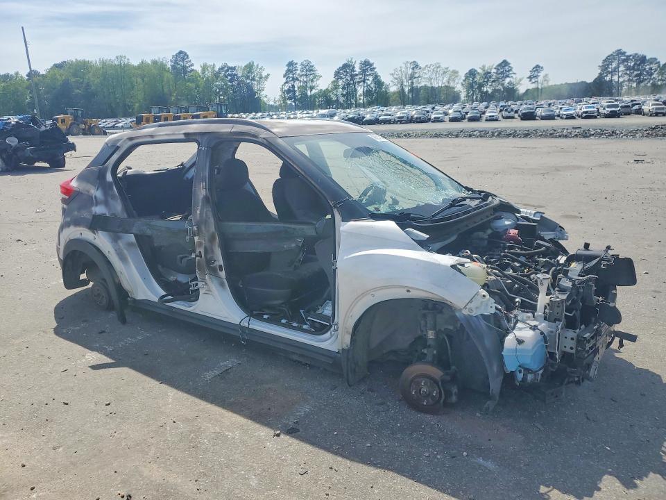 2019 Nissan Kicks sv